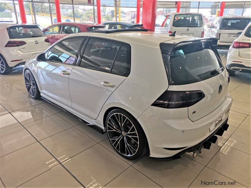 Volkswagen Golf 7 2.0 TSI DSG R 206 Kw in Namibia