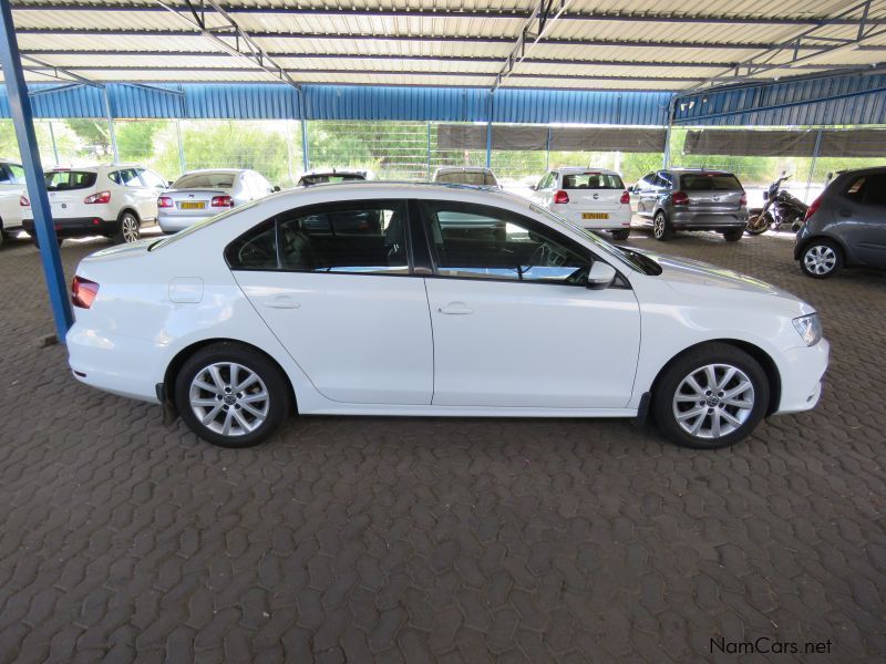 Volkswagen JETTA 1.6 TDI COMFORTLONE SUNROOF in Namibia