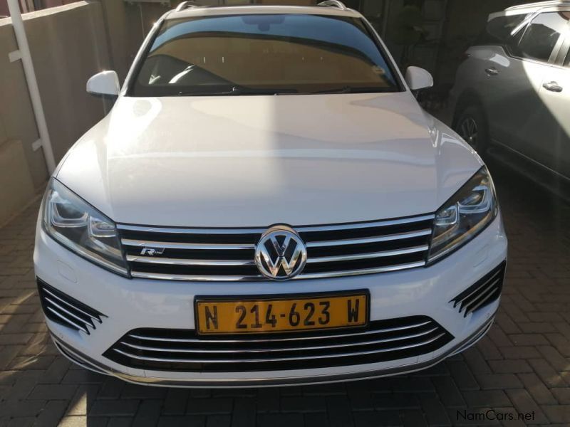 Volkswagen Touareg V6 3.0 TDI Luxury R-Line in Namibia