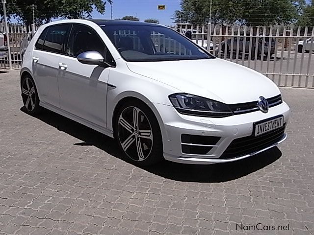 Volkswagen VW Golf 7 R in Namibia