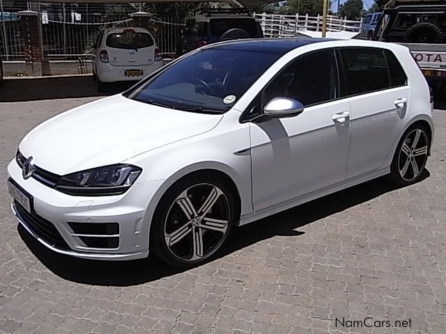 Volkswagen VW Golf 7 R in Namibia