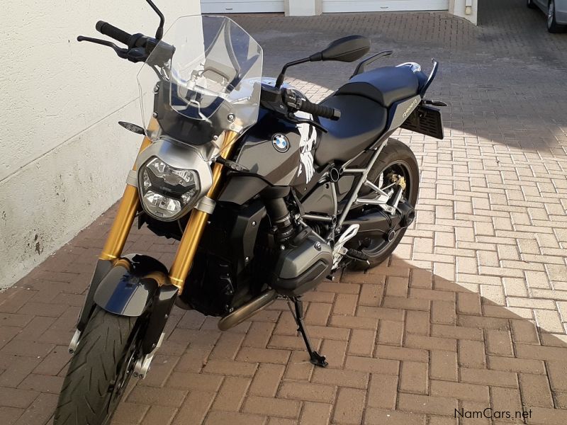 BMW R1200R in Namibia