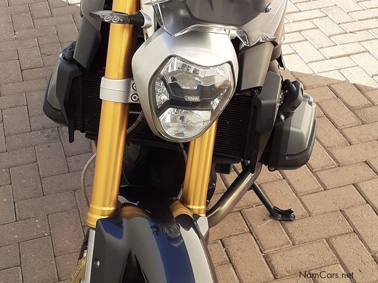 BMW R1200R in Namibia