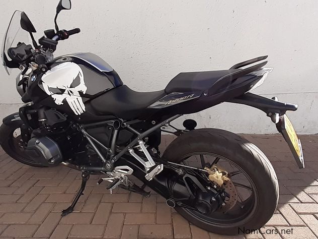 BMW R1200R in Namibia