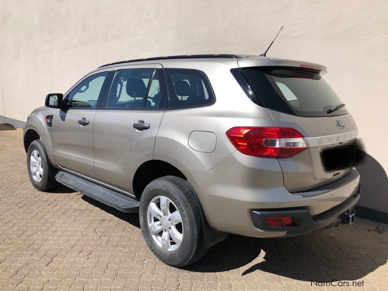 Ford Everest 2.2 XLS AT in Namibia