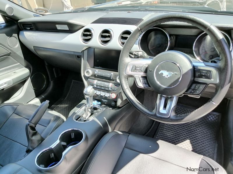 Ford Mustang 5.0 GT in Namibia