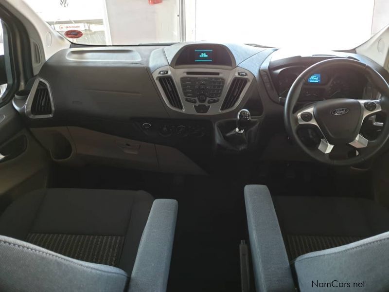 Ford Tourneo Custom 2.2 in Namibia