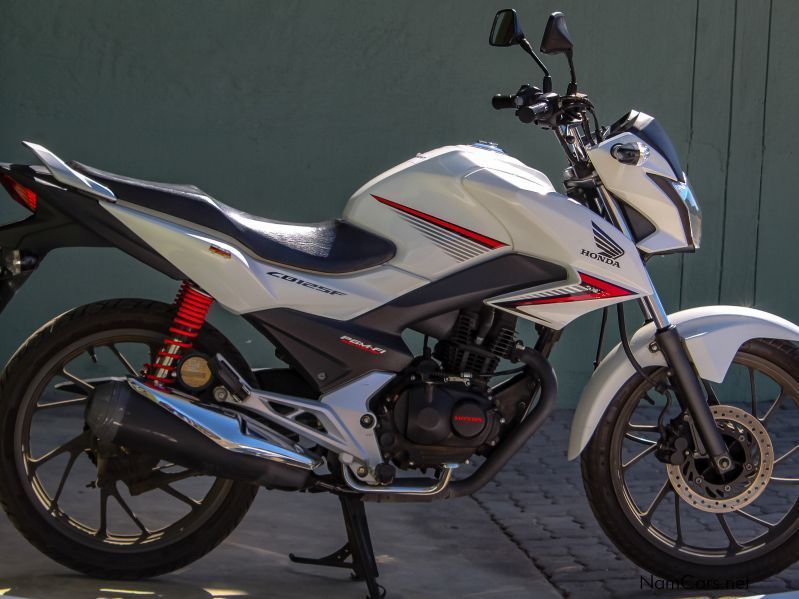 Honda CB125f in Namibia