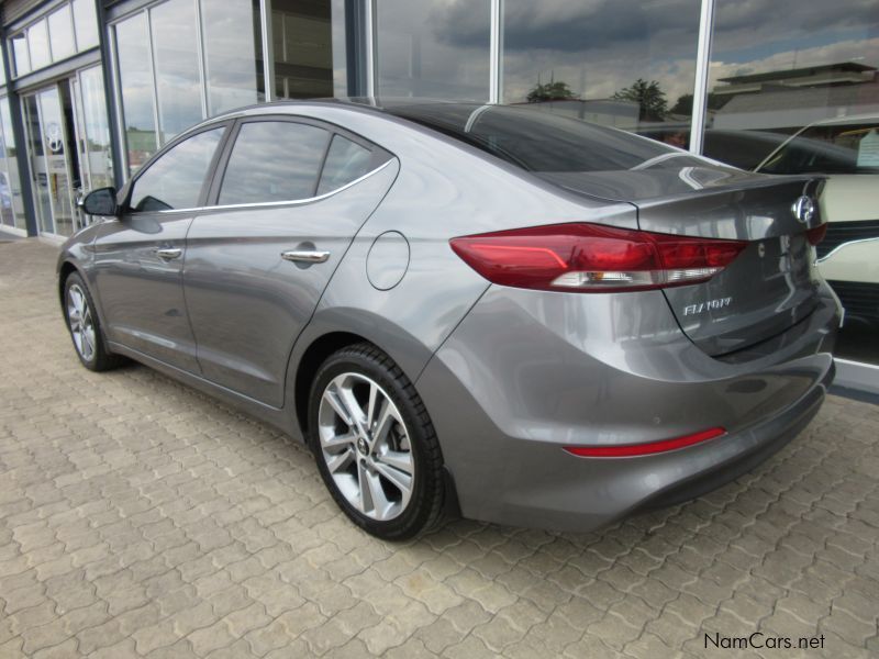 Hyundai Elantra 2.0 Elite A/T in Namibia