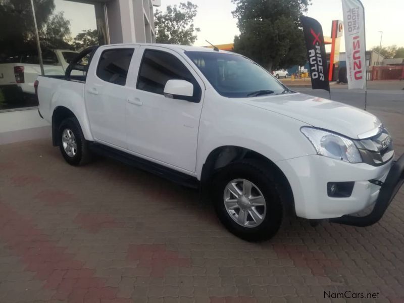 Isuzu KB 240 CREWCAB 4X4 in Namibia