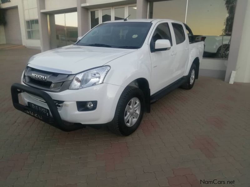 Isuzu KB 240 CREWCAB 4X4 in Namibia