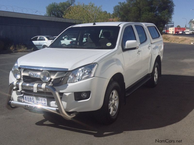 Isuzu KB 240 D/CAB 4x4 LE Petrol in Namibia