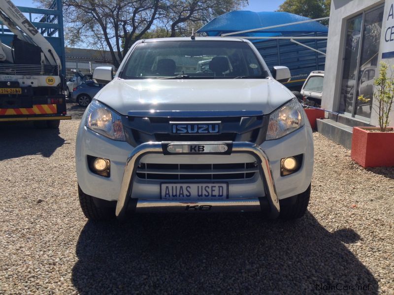 Isuzu KB 240 D/CAB 4x4 LE Petrol in Namibia