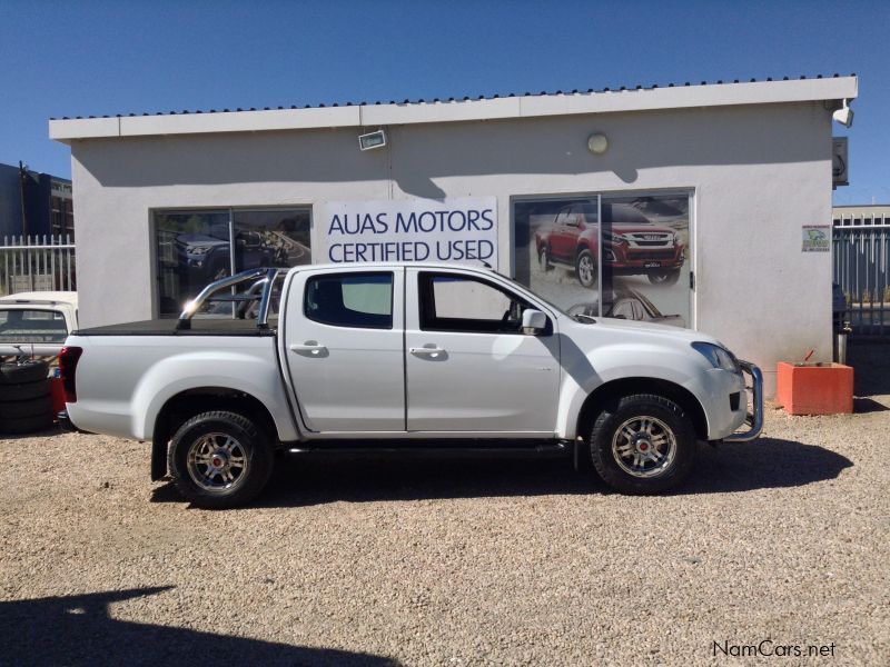 Isuzu KB 240 D/CAB 4x4 LE Petrol in Namibia