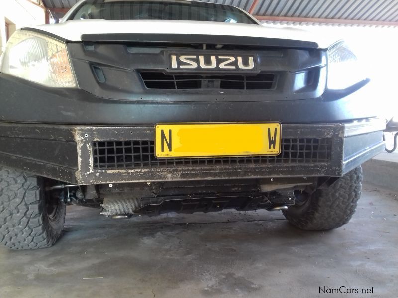 Isuzu KB 240 Fleetside 4 x 4 in Namibia