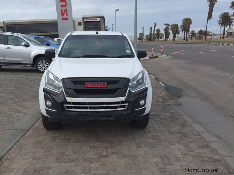 Isuzu KB 250 Crew Cab X - Rider in Namibia