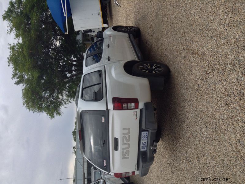 Isuzu KB 250 D-TEQ D/CAB 4x2 X-RIDER in Namibia