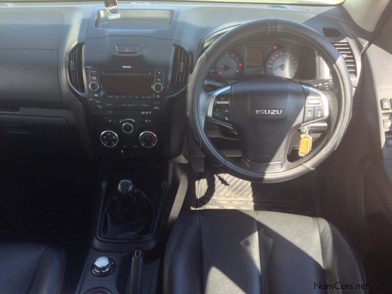 Isuzu KB 250 HO 4x4 D/CAB LE in Namibia