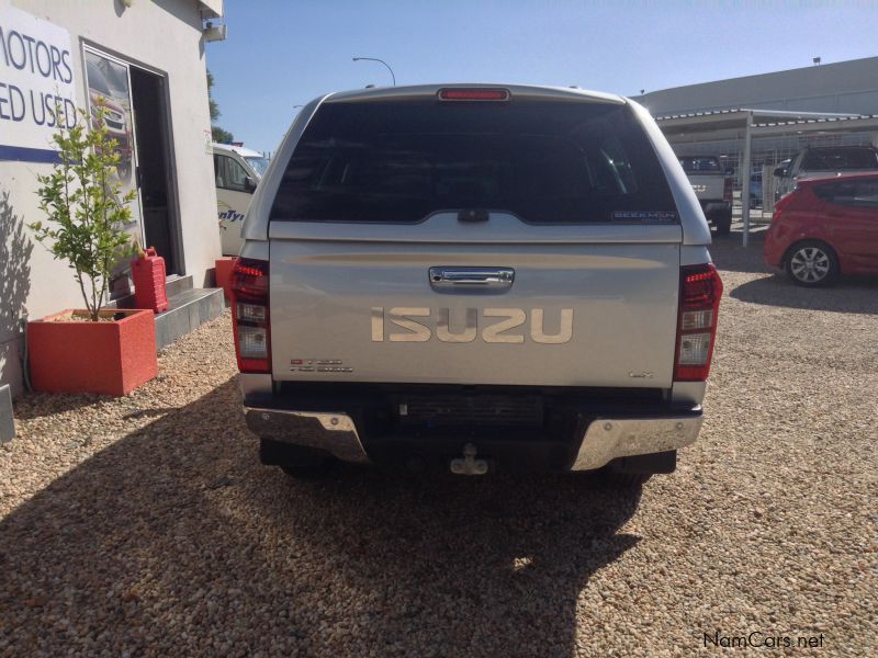 Isuzu KB 300 D-TEQ 4x4 D/CAB LX in Namibia