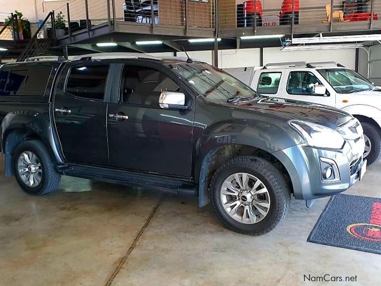 Isuzu KB 300 LX 4x4 A/T in Namibia