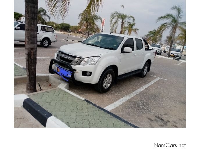 Isuzu KB D/C LE 240 4x4 in Namibia