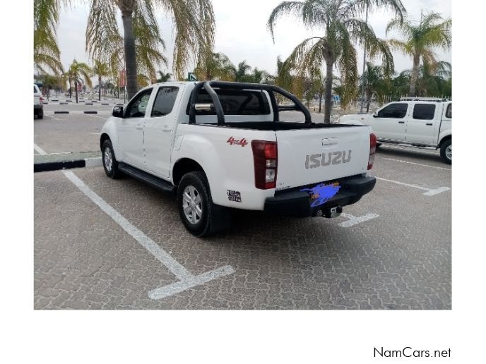 Isuzu KB D/C LE 240 4x4 in Namibia