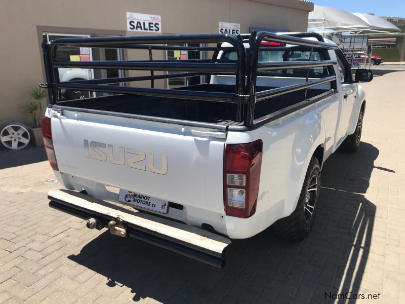 Isuzu KB Series 250C Base Regular Cab in Namibia