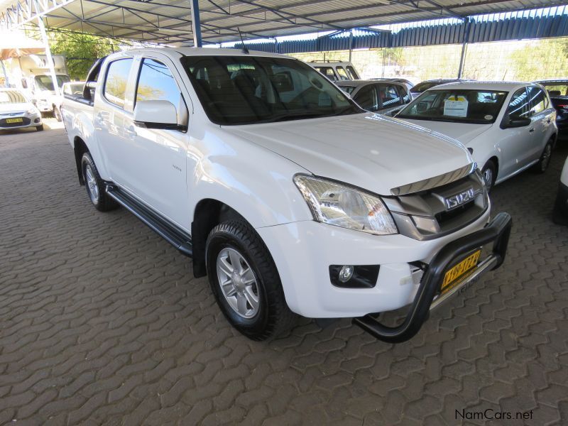 Isuzu KB240 D/CAB 4X4 in Namibia