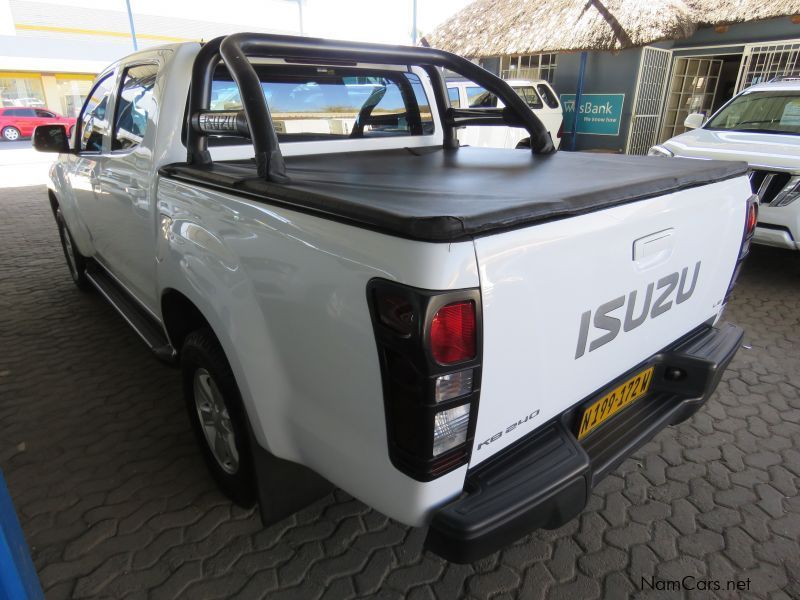 Isuzu KB240 D/CAB 4X4 in Namibia