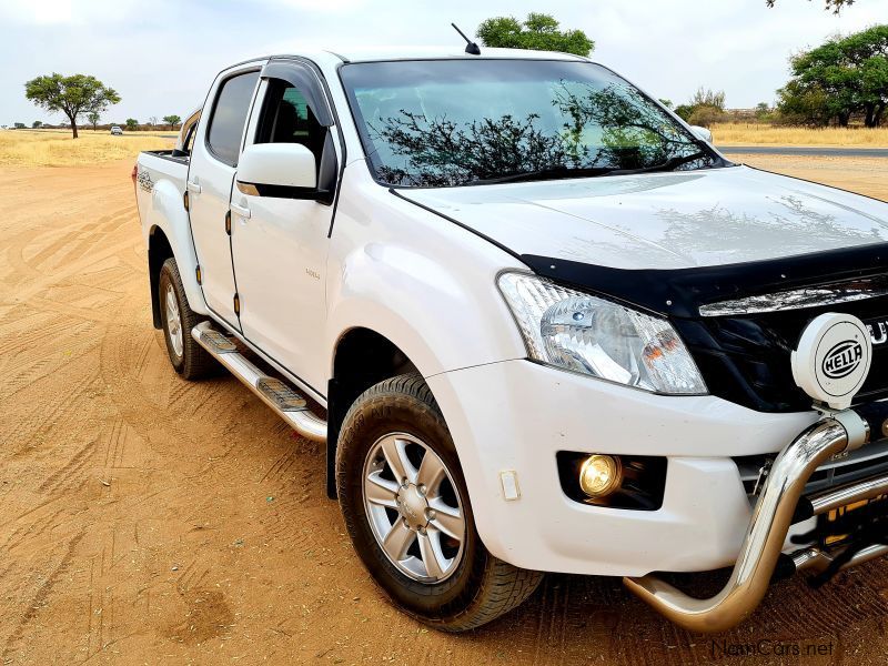 Isuzu KB240 LE 4×4 in Namibia