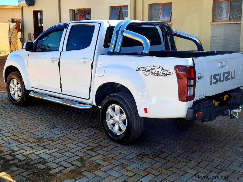 Isuzu KB240 LE Series  4×4 in Namibia