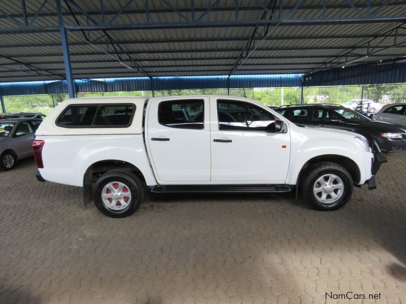 Isuzu KB250 D-TEQ LE D/CAB 4X2 HI-RIDER in Namibia