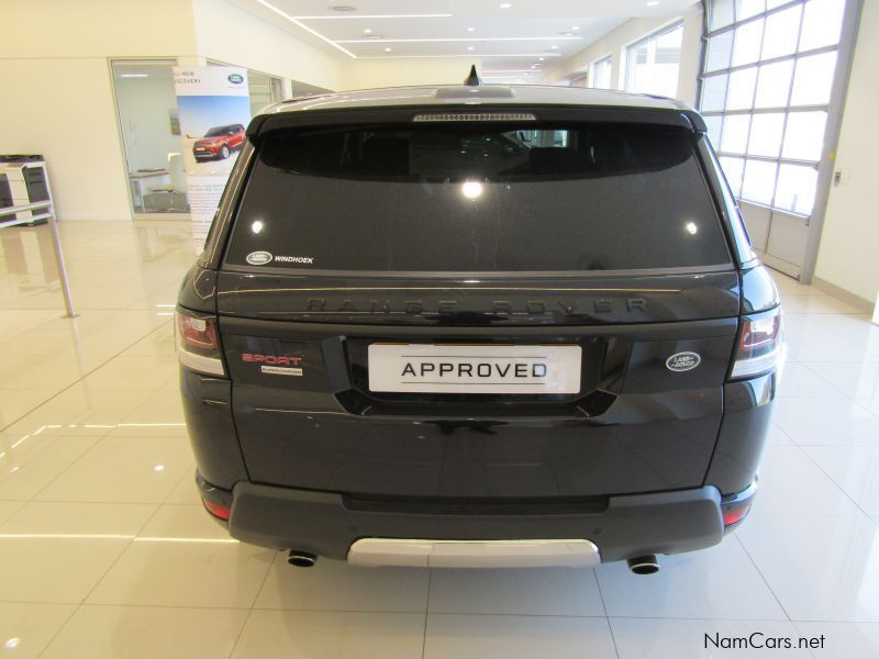 Land Rover RANGE ROVER 50 L in Namibia