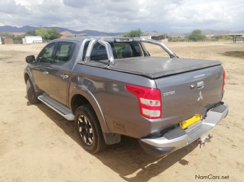 Mitsubishi TRITON 2.4 DIESEL 4x4 MANUAL in Namibia