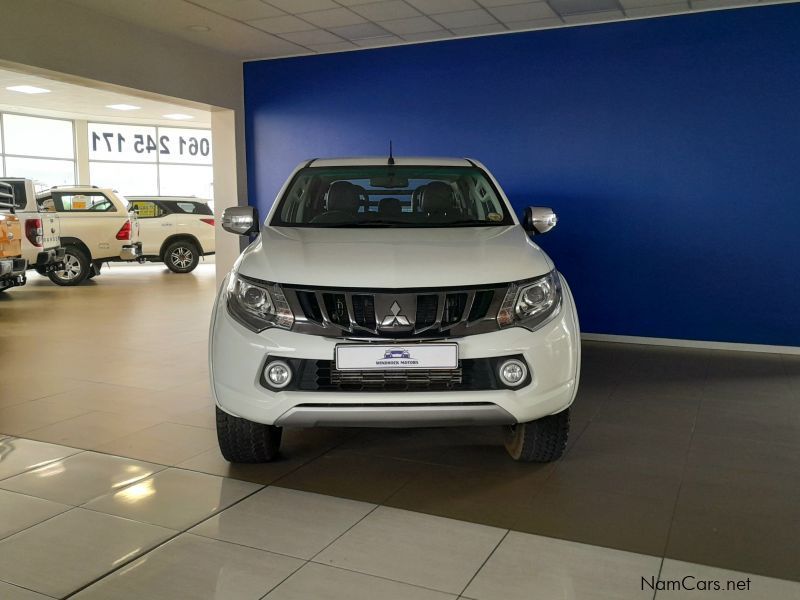 Mitsubishi Triton 2.4 Di-DC 4x4 Manual in Namibia