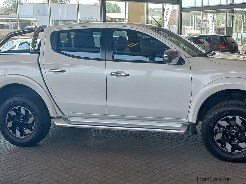 Mitsubishi Triton 2.4 Di-dc in Namibia