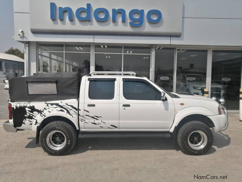 Nissan Hardbody 2,5 4x4  D/CAB in Namibia