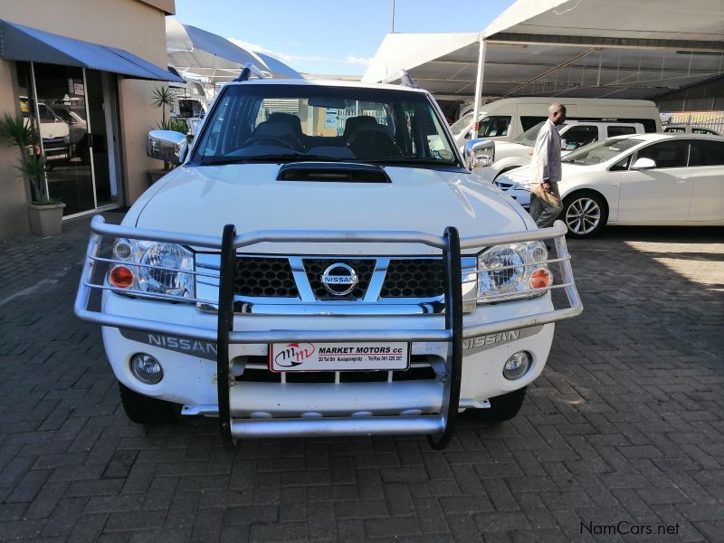 Nissan NP300 2.5 Hardbody 2.5 TDi 4x4 in Namibia