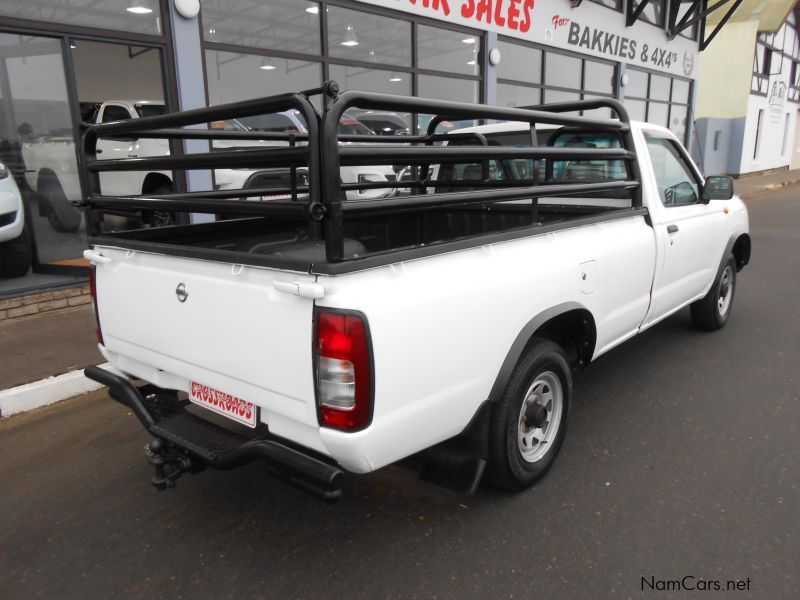 Nissan NP300 2.5 S/C LWB 4X2 in Namibia