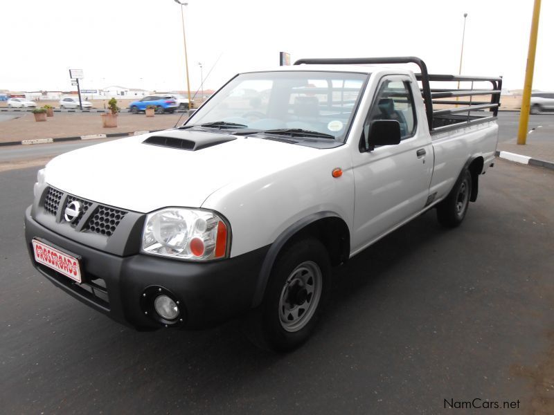 Nissan NP300 2.5 S/C LWB 4X2 in Namibia