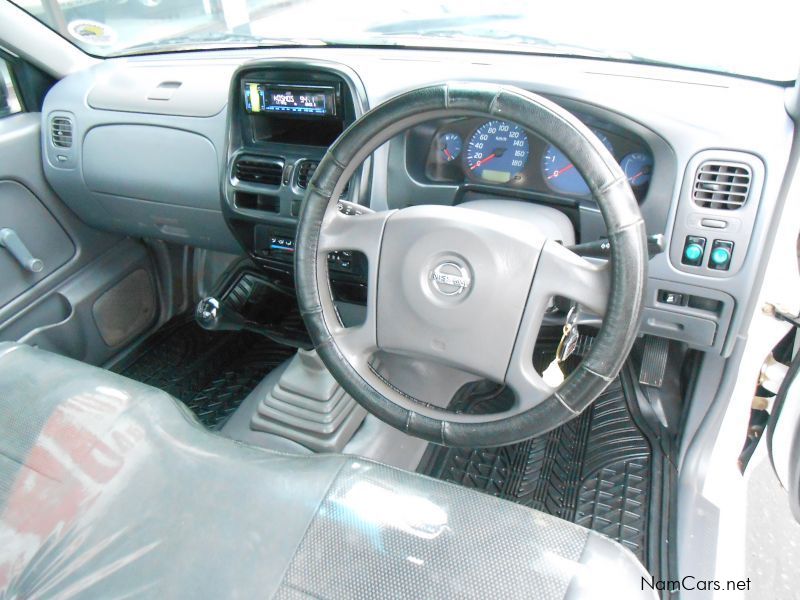 Nissan NP300 2.5 S/C LWB 4X2 in Namibia