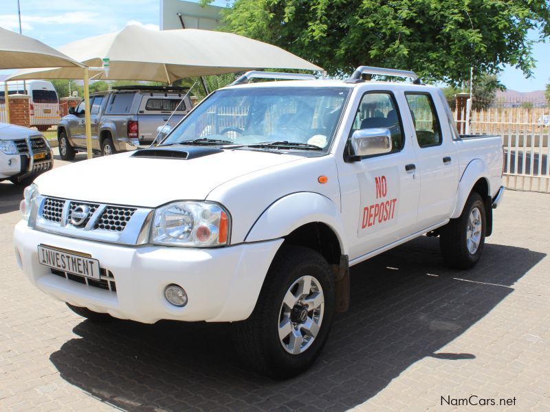 Nissan NP300 2.5CDI D/C 4X4 in Namibia