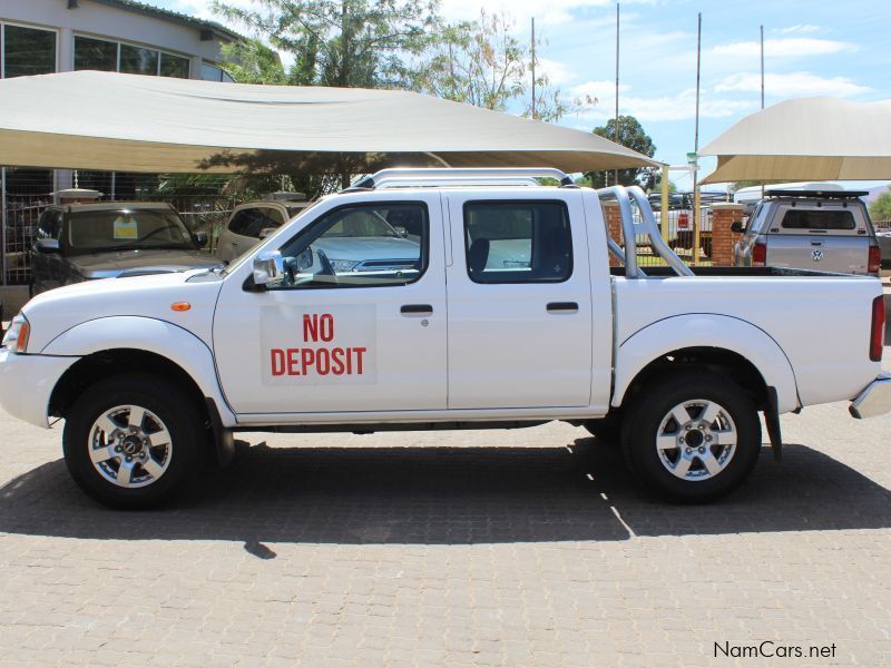 Nissan NP300 2.5CDI D/C 4X4 in Namibia