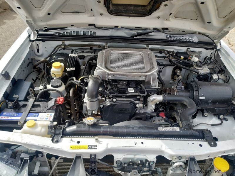 Nissan NP300 2.5D 4X4 DC in Namibia