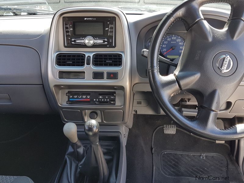 Nissan NP300 2.5TDi 4x4 Double Cab in Namibia