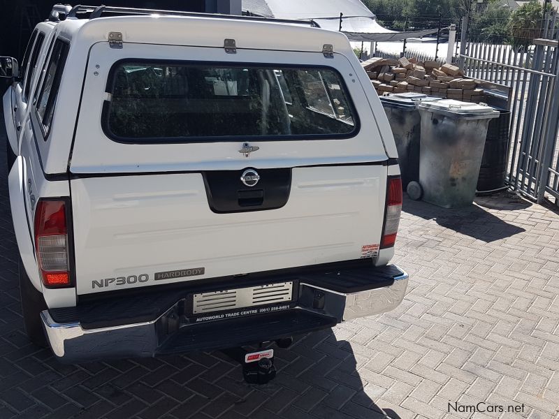 Nissan NP300 2.5TDi 4x4 Double Cab in Namibia