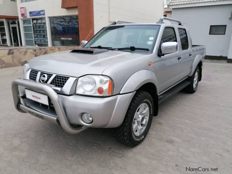 Nissan NP300 2.5Td D/c 4x4 in Namibia