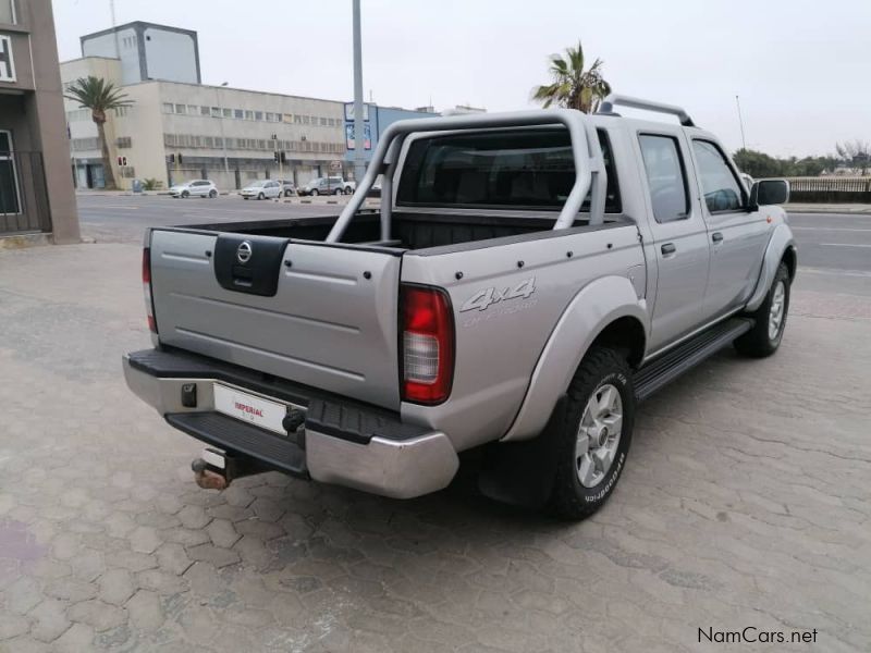 Nissan NP300 2.5Td D/c 4x4 in Namibia