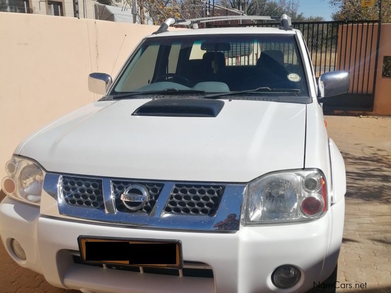 Nissan NP300 HARDBODY 2.5TDCI 4X4 PU DC in Namibia