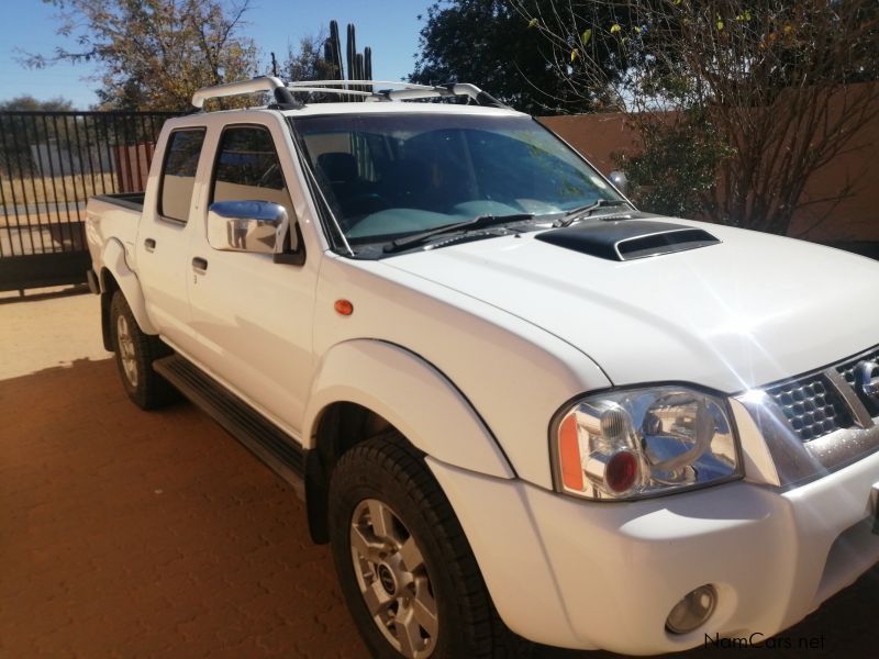 Nissan NP300 HARDBODY 2.5TDCI 4X4 PU DC in Namibia